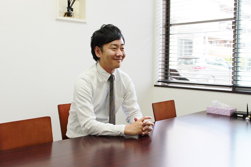 営業部 主任 黒木　晃二